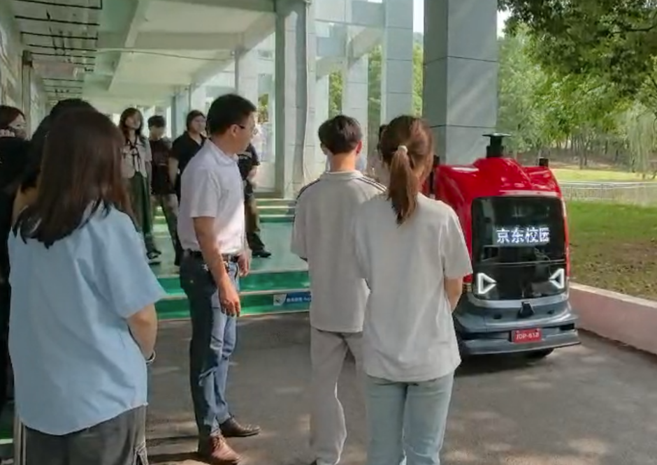 1747718078144033851.png 11.png